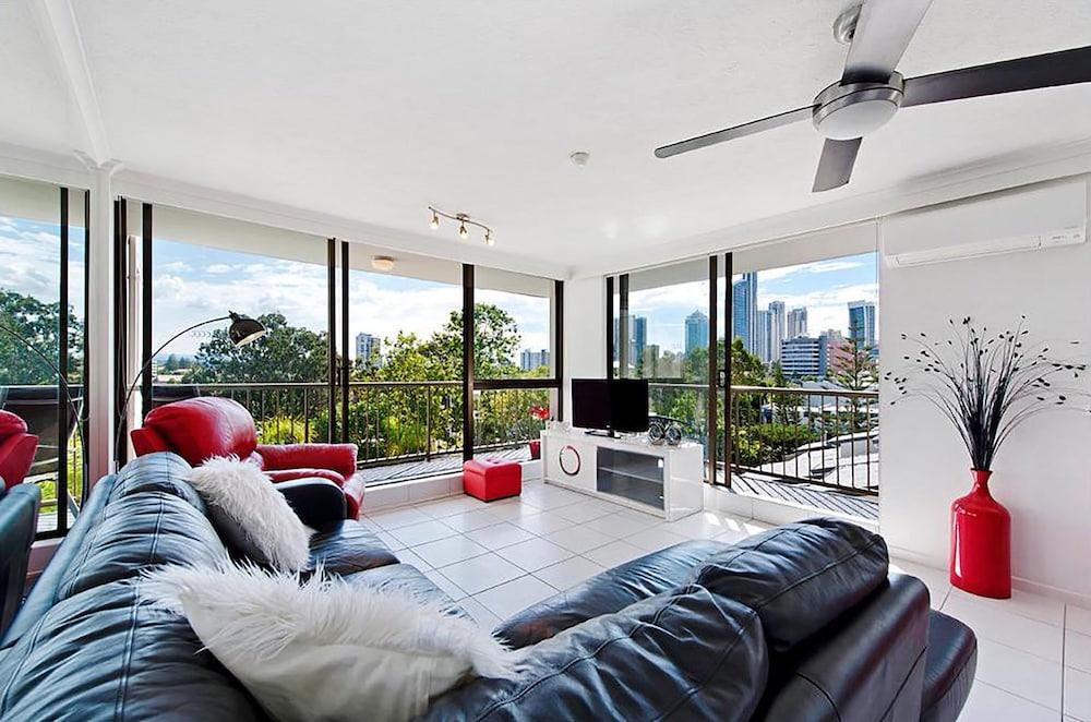 Anacapri Holiday Resort Apartments Surfers Paradise Buitenkant foto