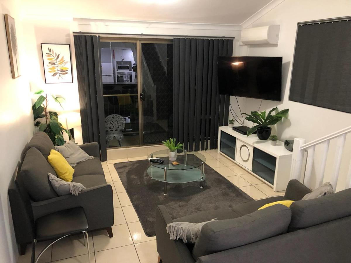 Anacapri Holiday Resort Apartments Surfers Paradise Buitenkant foto