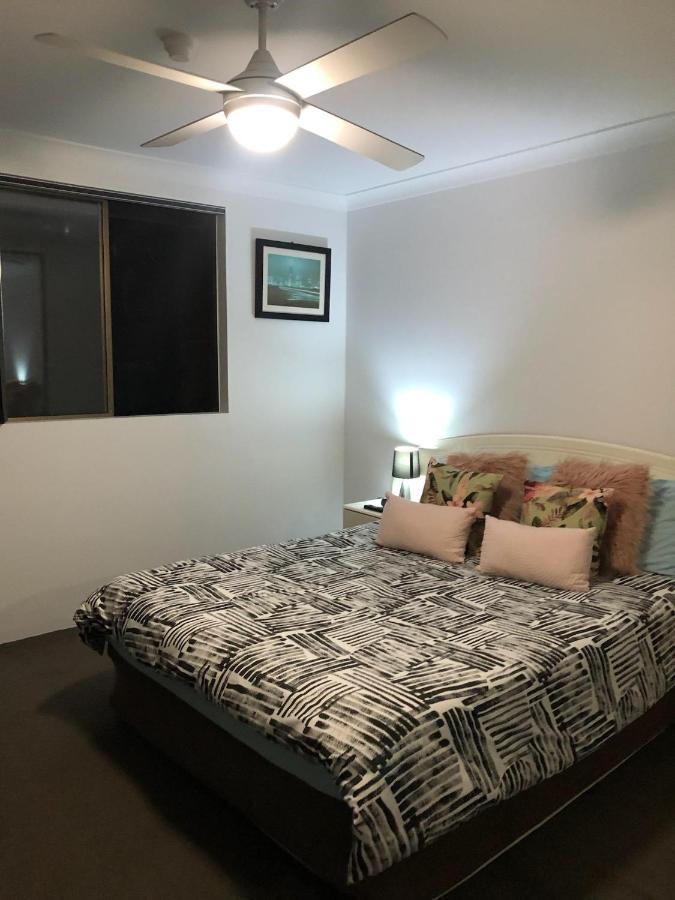 Anacapri Holiday Resort Apartments Surfers Paradise Buitenkant foto