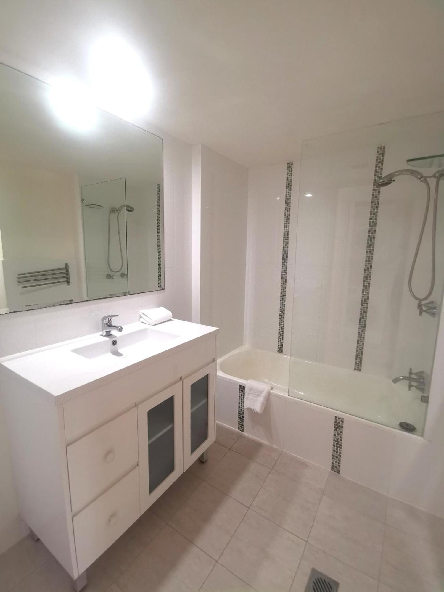 Anacapri Holiday Resort Apartments Surfers Paradise Buitenkant foto