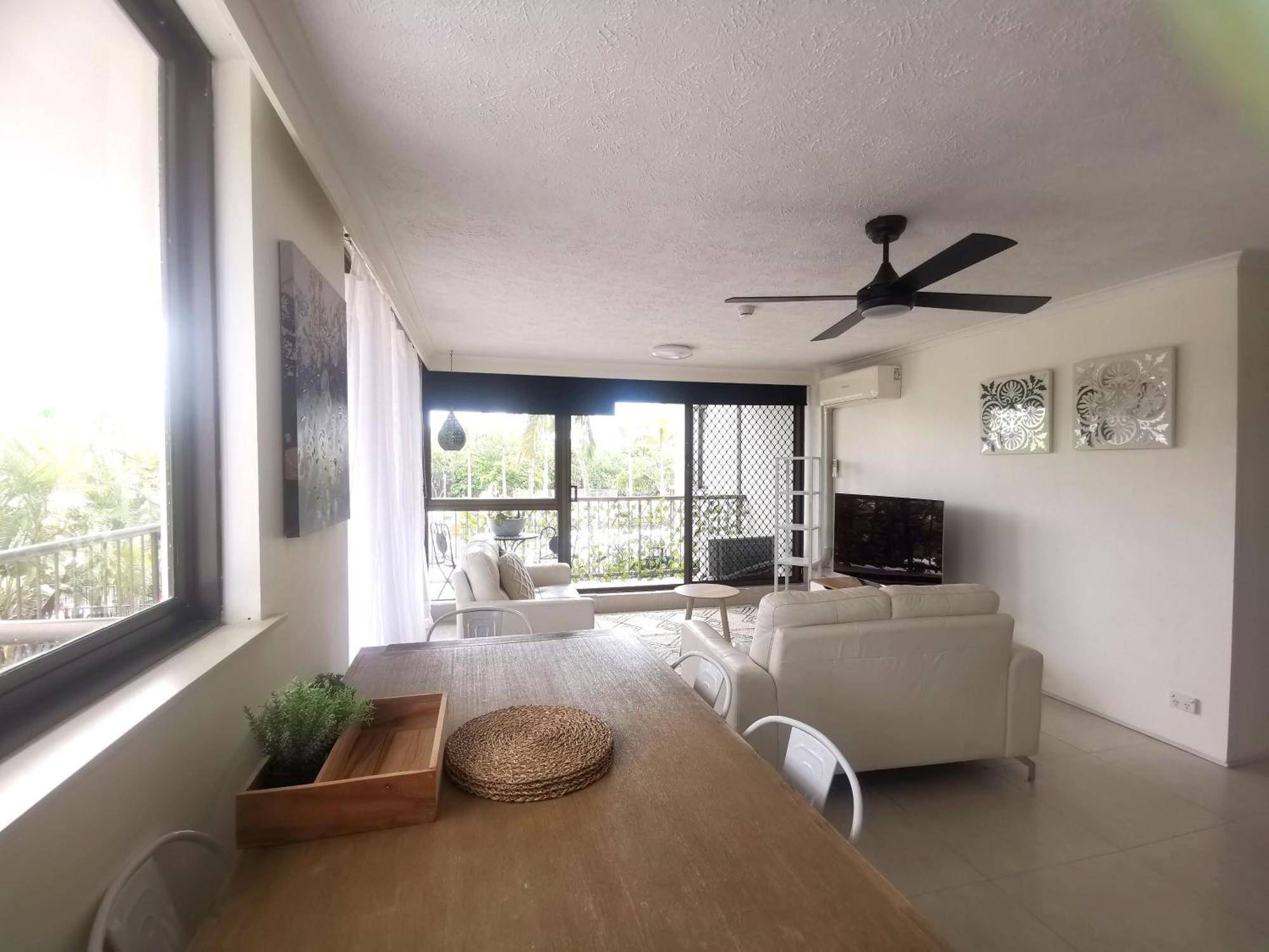 Anacapri Holiday Resort Apartments Surfers Paradise Buitenkant foto