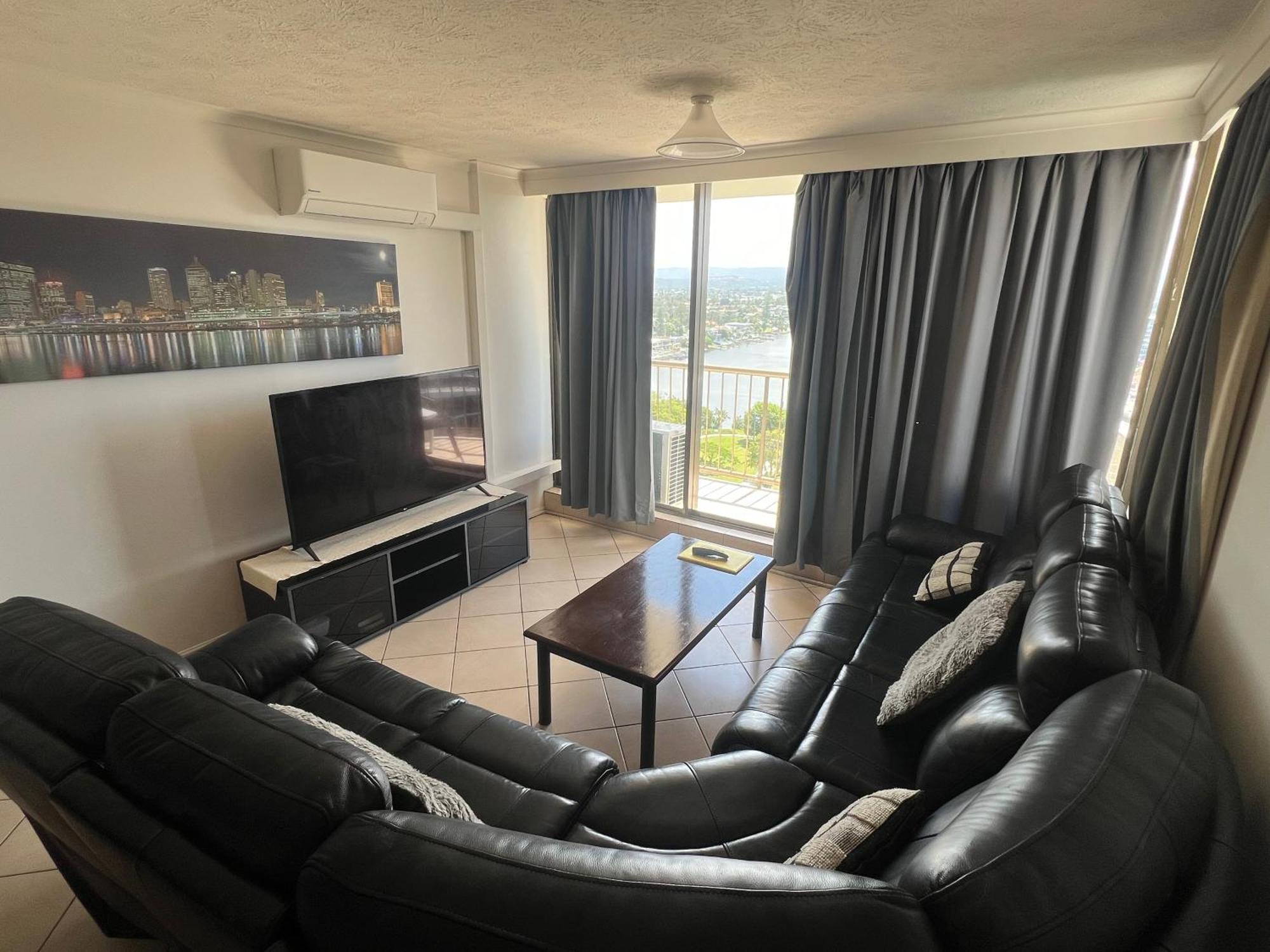 Anacapri Holiday Resort Apartments Surfers Paradise Buitenkant foto