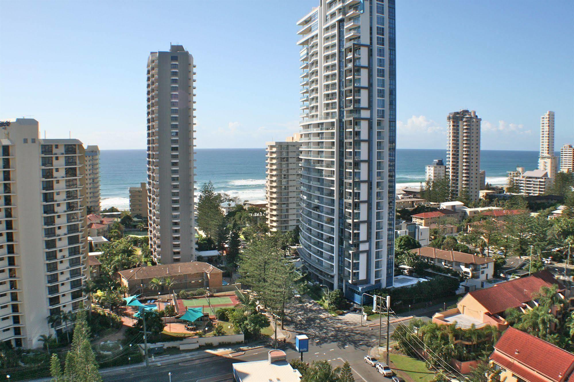 Anacapri Holiday Resort Apartments Surfers Paradise Buitenkant foto