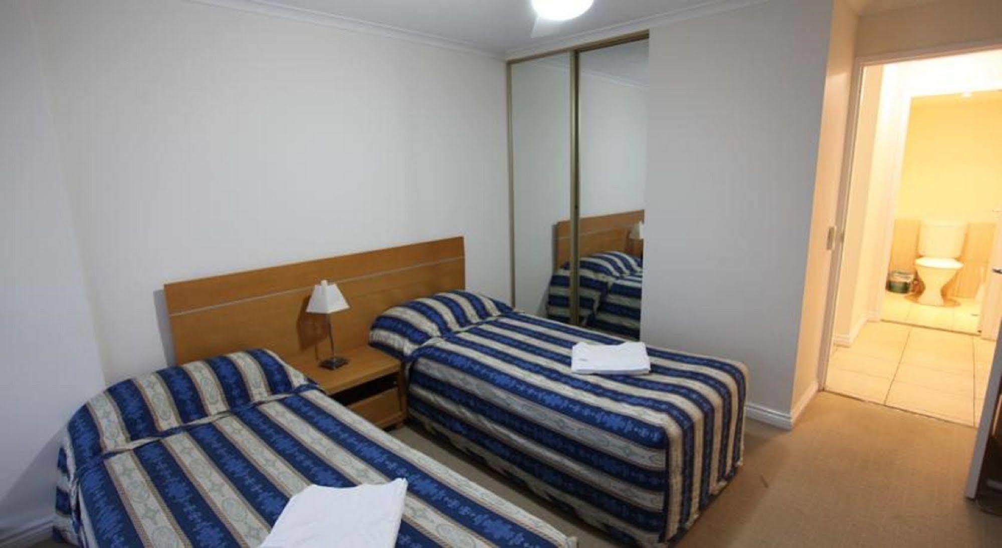 Anacapri Holiday Resort Apartments Surfers Paradise Buitenkant foto