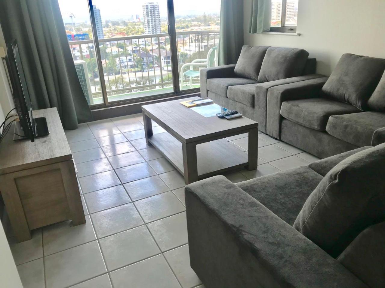 Anacapri Holiday Resort Apartments Surfers Paradise Buitenkant foto