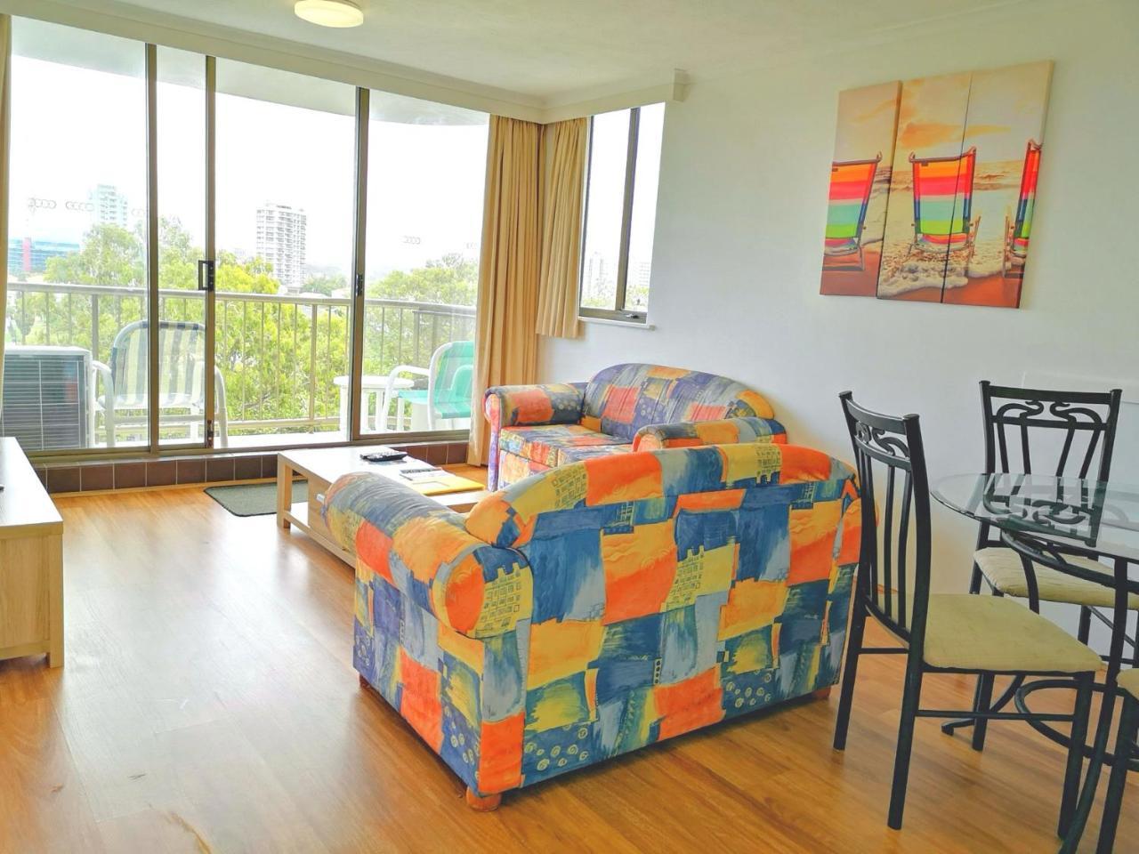 Anacapri Holiday Resort Apartments Surfers Paradise Buitenkant foto